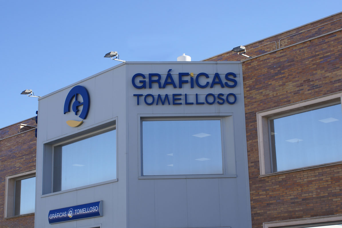 FACHADA-2019-2 Photo exterieur usine Adesa Smart Label